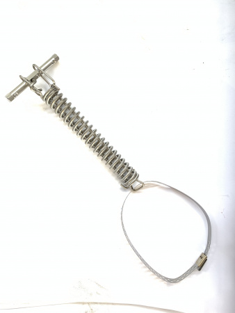 Пружина-компенсатор на деревянный столб